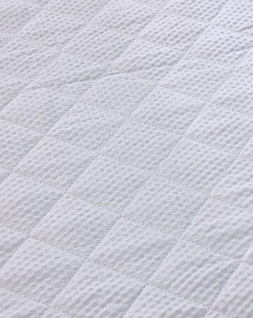 Downland Luxury Waffle Mattress Protector