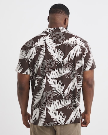 Leaf Print Revere Collar Shirt