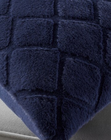 Catherine Lansfield Cosy Diamond Cushion