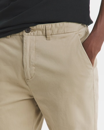 Slim Stretch Chino