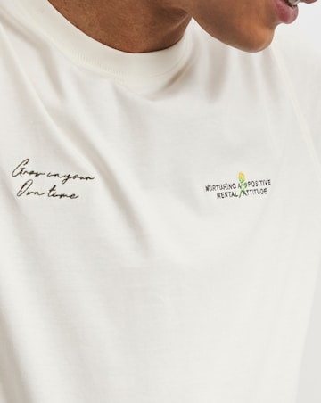 Embriodered T-Shirt Long