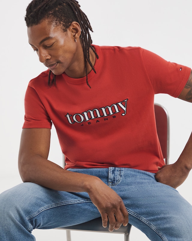 Tommy Jeans Short Sleeve Applique Graphic T-Shirt - Red