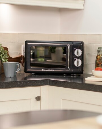 Russell Hobbs RHRETMM705B 17Litre Retro Manual Microwave - Black