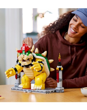 LEGO Super Mario The Mighty Bowser Collectible Figure 71411