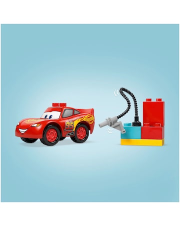 LEGO DUPLO McQueen's Visit to Doc's Garage