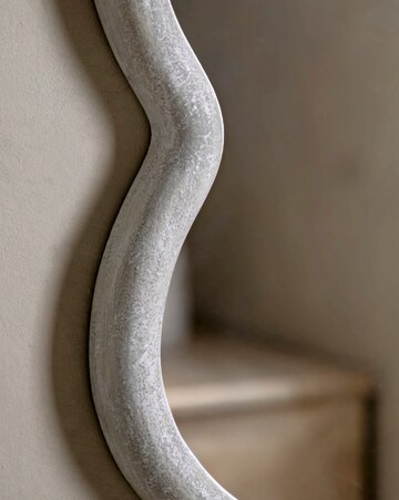 Gallery Como Curved Rectangle Mirror 620x900mm