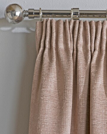 Matrix Light Filtering Textured Embossed Pencil Pleat Thermal Curtain