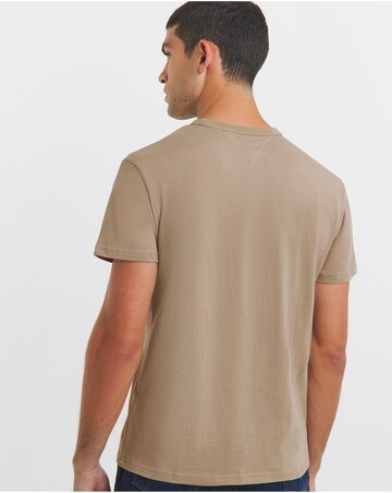 Tommy Jeans Short Sleeve Tonal Badge T-Shirt - Taupe
