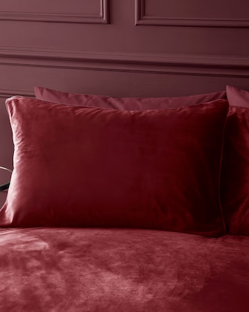 Catherine Lansfield Kingsley Matt Velvet Duvet Set