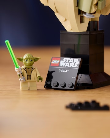 LEGO Star Wars: Attack of the Clones Yoda Bust 75438