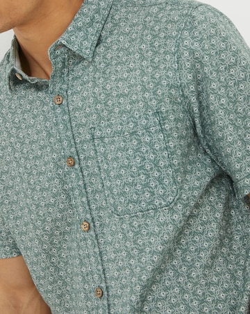 FatFace Geo Short Sleeve Print Shirt