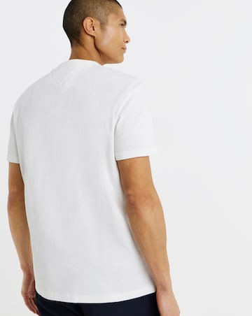 Tommy Jeans Short Sleeve Regular Badge T-Shirt - Ecru