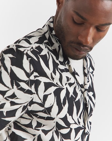 Mono Palm Printed Holiday Shirt