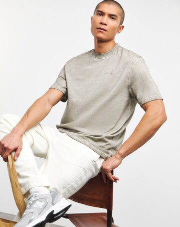 Relaxed Heavyweight Graphic T-Shirt