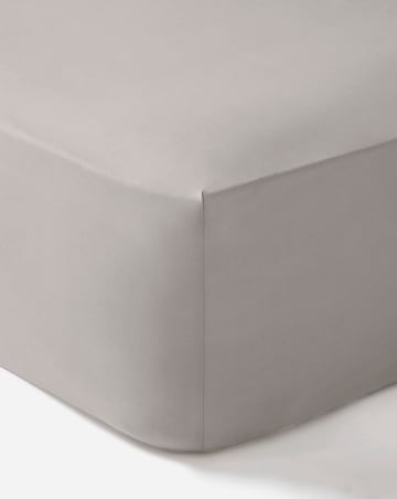 Non Iron Plain Dye Extra Deep 38cm Fitted Sheet