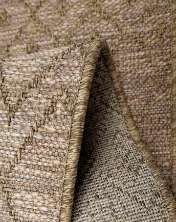 Indoor and Outdoor Natural Finish Culture Rug