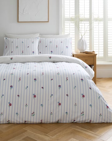 Julipa Zola Floral Trail Cotton Blend Reversible Duvet Set