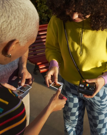 Polaroid Go Gen 2 Instant Camera - Everything Box - Black