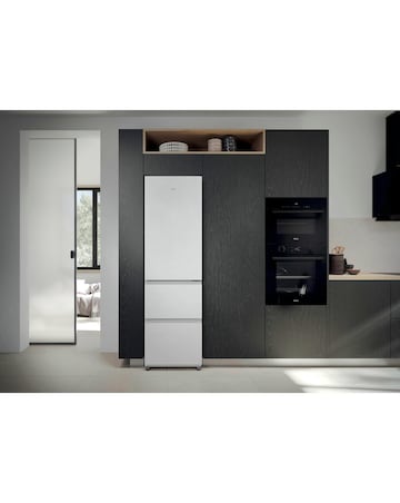 Haier Series 3 HTR3518ENMWK 185cm High 60/40 Fridge Freezer - White