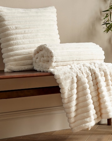 Catherine Lansfield Cosy Ribbed Cushion