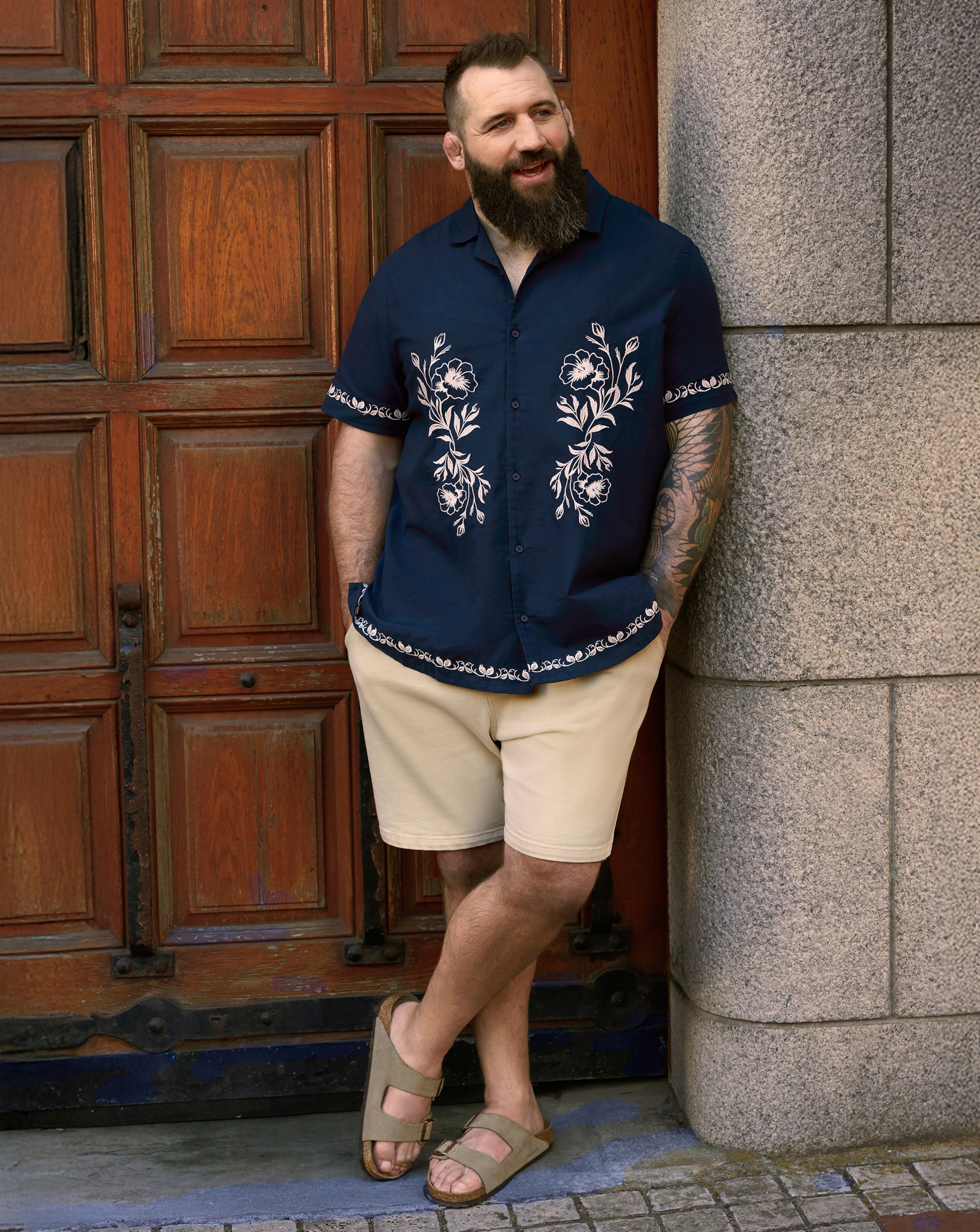 Joe Marler wears Jack & Jones Floral Navy Shirt with Fully Elasticated Waist Dock Shorts