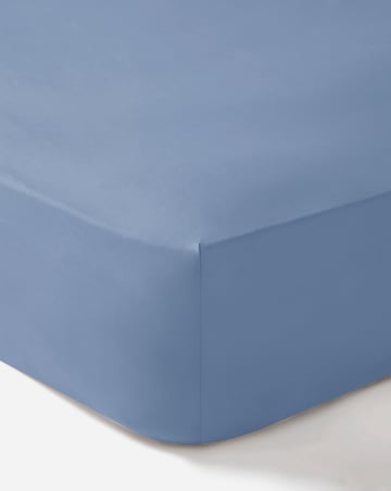 Non Iron Plain Dye 30cm Fitted Sheet