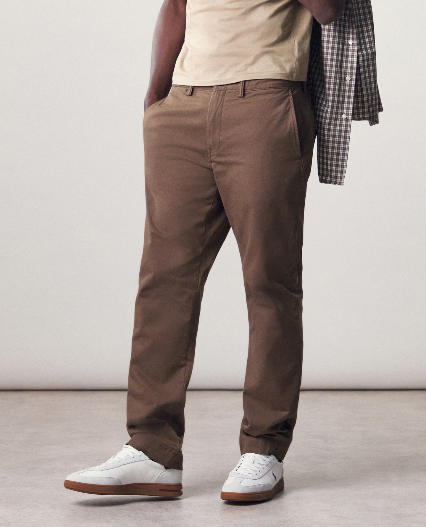 Model wears VANS Authentic Chino Relaxed Pant