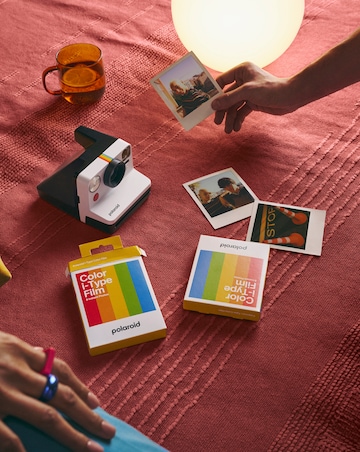 Polaroid Now Gen 2 Instant Camera - Everything Box - Black & White