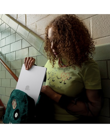 Apple MacBook Air (M5, 2026) 15in 10-core CPU 10-core GPU 16GB 1TB - Midnight