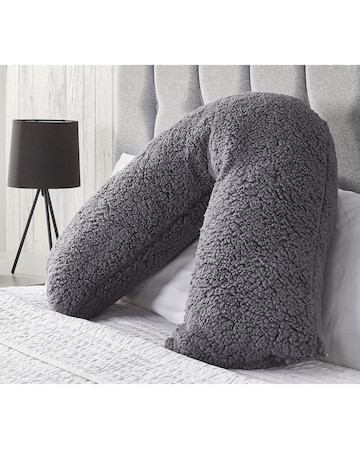 Huggleland Fluffy Fleece Teddy V Pillow
