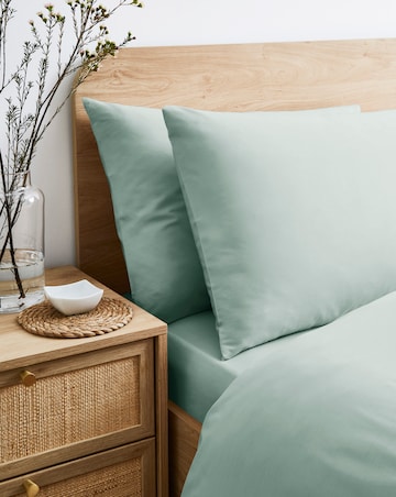 Pure Cotton 200 Thread Count Pillow Case Pair