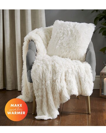 Catherine Lansfield Shaggy Fleece Cushion