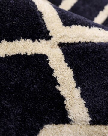 Newport Lattice Geometric Rug