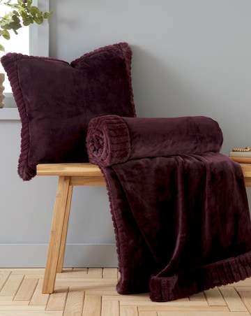 Catherine Lansfield Velvet Faux Fur Cosy Cushion