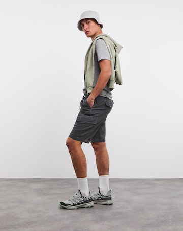 Elasticated Garment Dyed Cargo Short