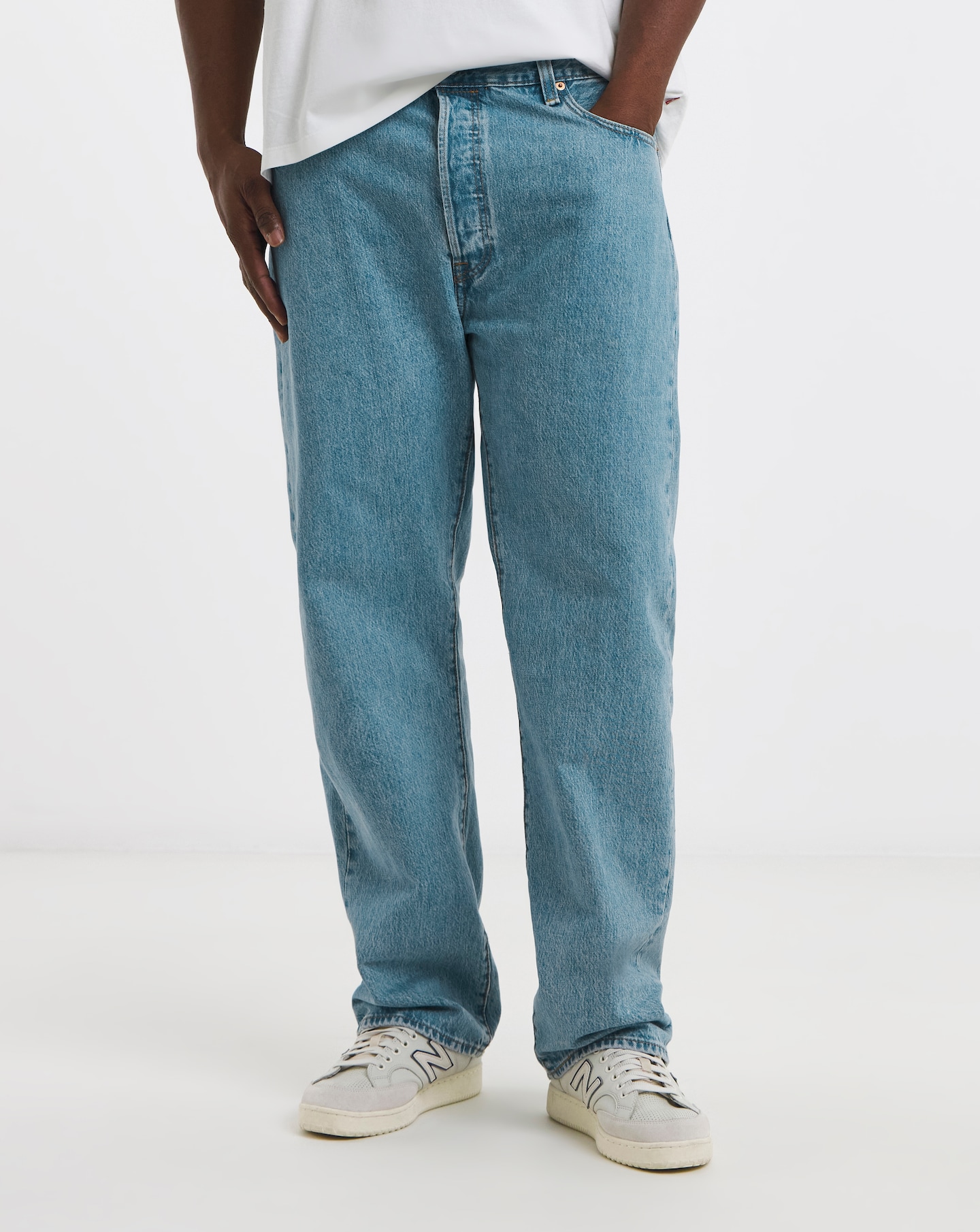 Levi's 501 Original Straight Fit Jean - Light Indigo | Jacamo