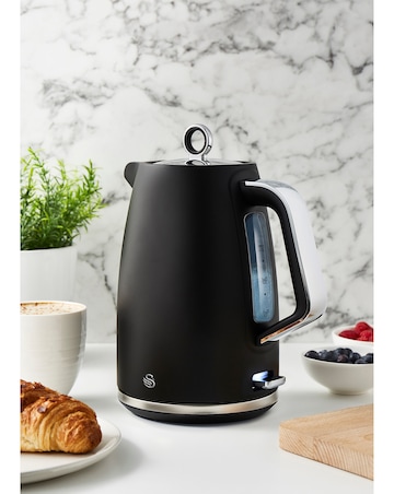 Swan Serenity Black 1.7L Kettle