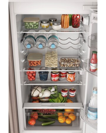 Indesit INC18D011B1 Integrated 70/30 Fridge Freezer White + Install