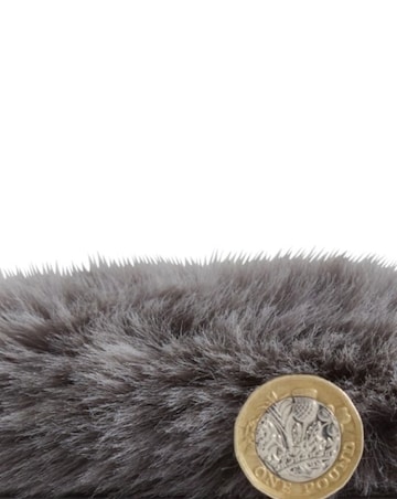Think Rugs Supersoft Faux Fur Sheepskin Rug