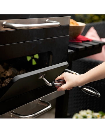 George Foreman XL Smoker Charcoal BBQ