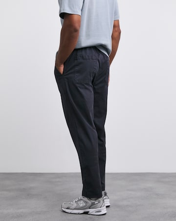 Garment Dyed Elasticated Tapered Trouser