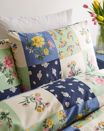 Julipa Patchwork Floral Duvet Set