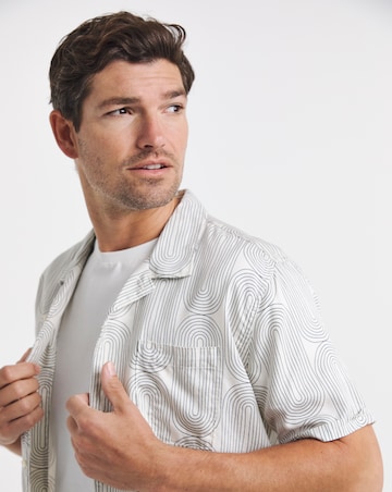 Barbour Newmill Short Sleeve Printed Summer Fit Shirt - White