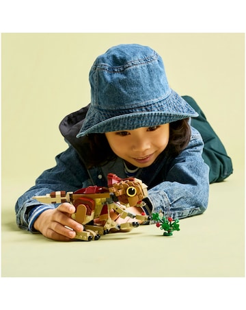 LEGO Jurassic World Baby Dinosaur Dolores: Aquilops