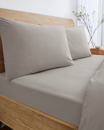 Pure Cotton 200 Thread Count 30cm Fitted Sheet