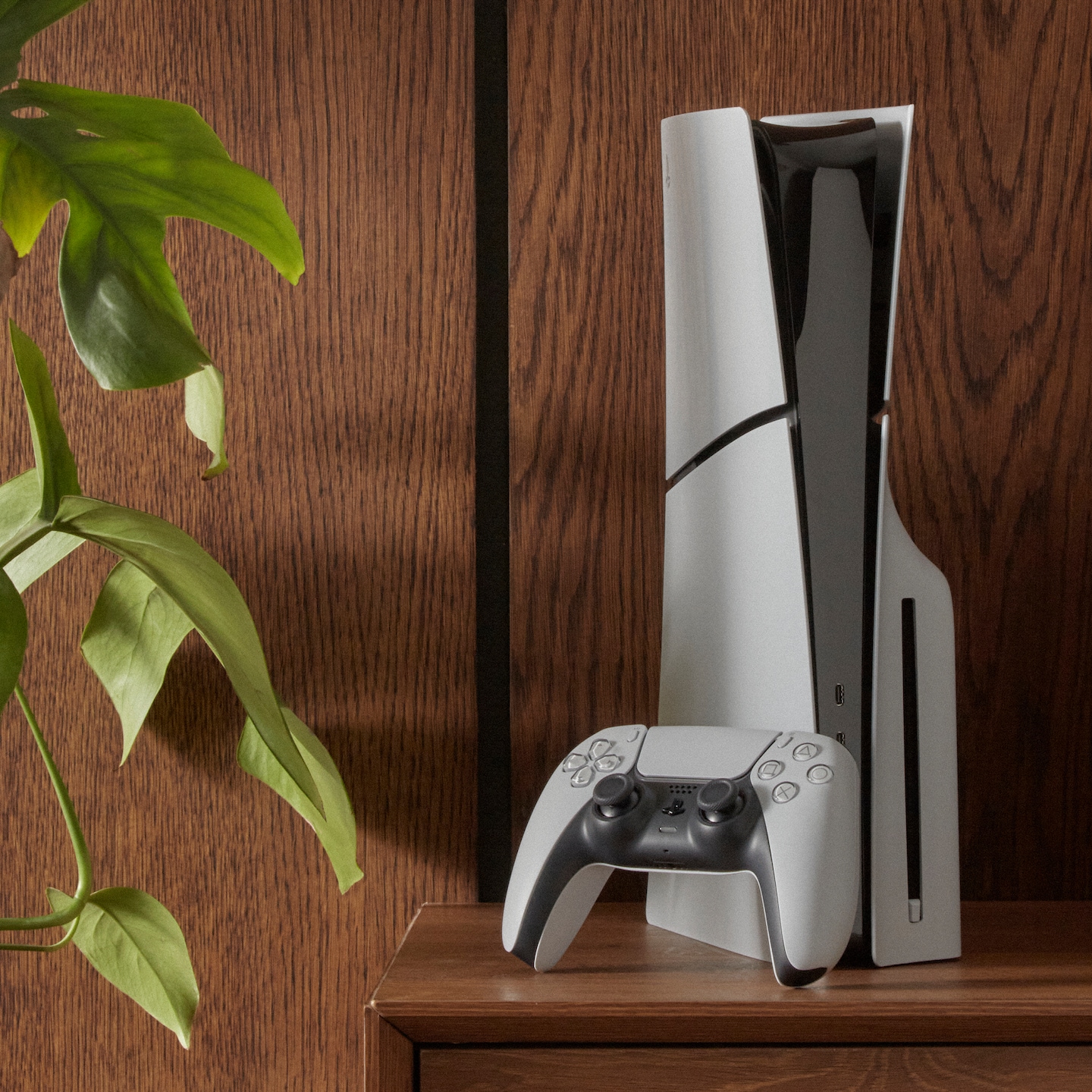 Playstation 5 and controller