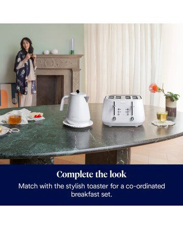 De'Longhi Eclettica KBY3001.W White Kettle