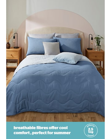 Silentnight Summer Breeze Reversible Coverless 2.5 Tog Duvet