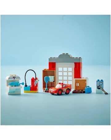 LEGO DUPLO McQueen's Visit to Doc's Garage
