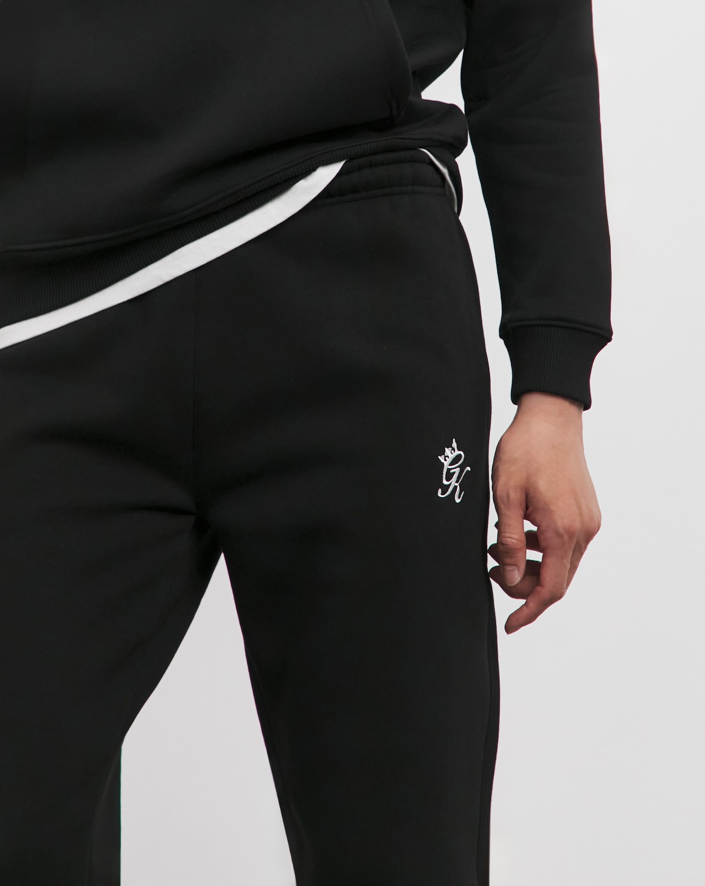 gym king black and red tracksuit